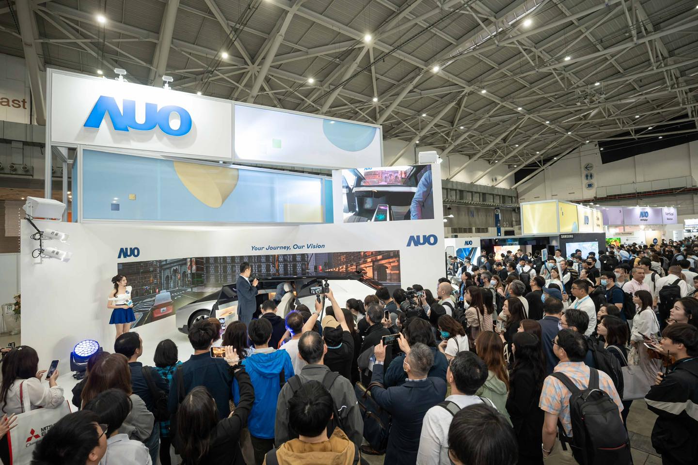 Touch Taiwan �ǻ��@ʾչ